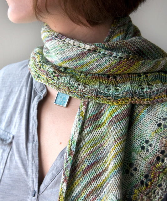 Free Knitting Pattern: Oaklet Shawl